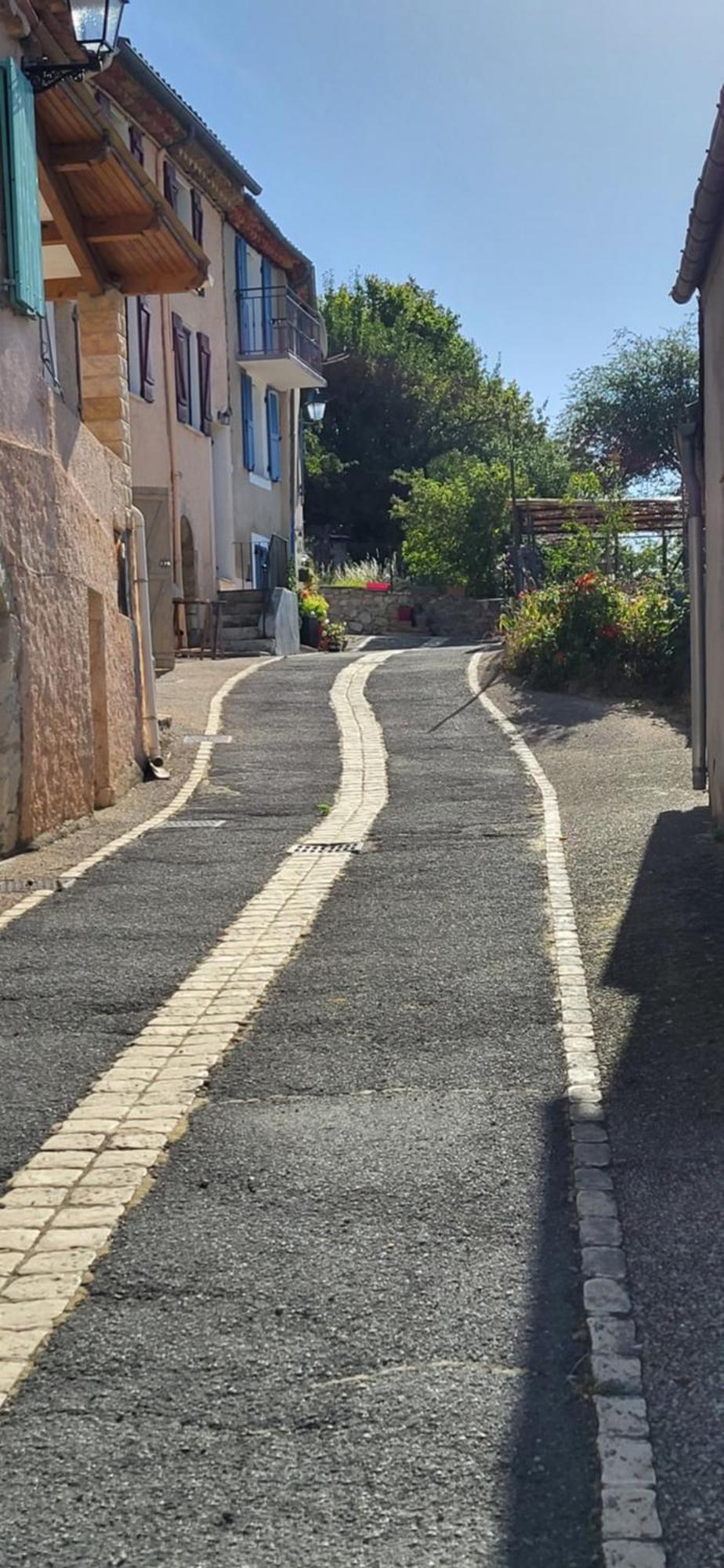 Gite La Foux De Peyroules Bagian luar foto